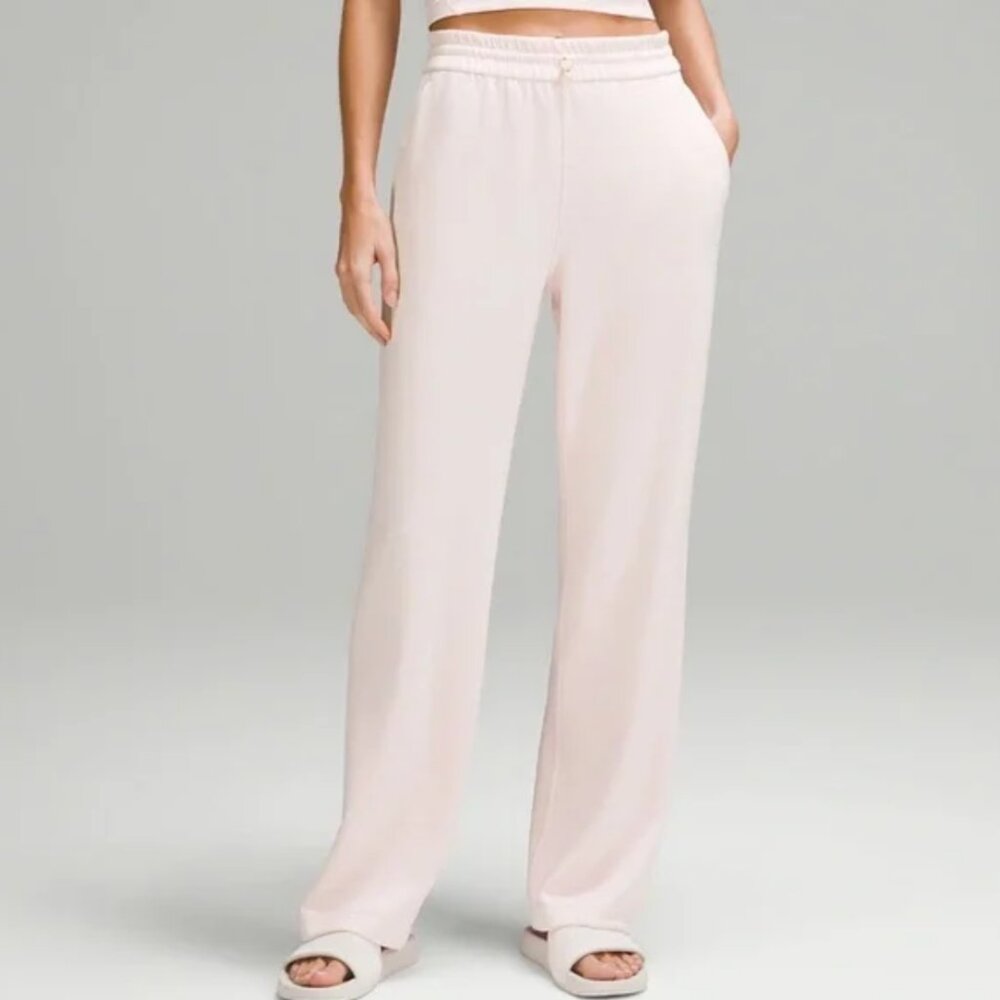 Lululemon Softstreme High-Rise Pant Strawberry Milkshake Pink Size 6